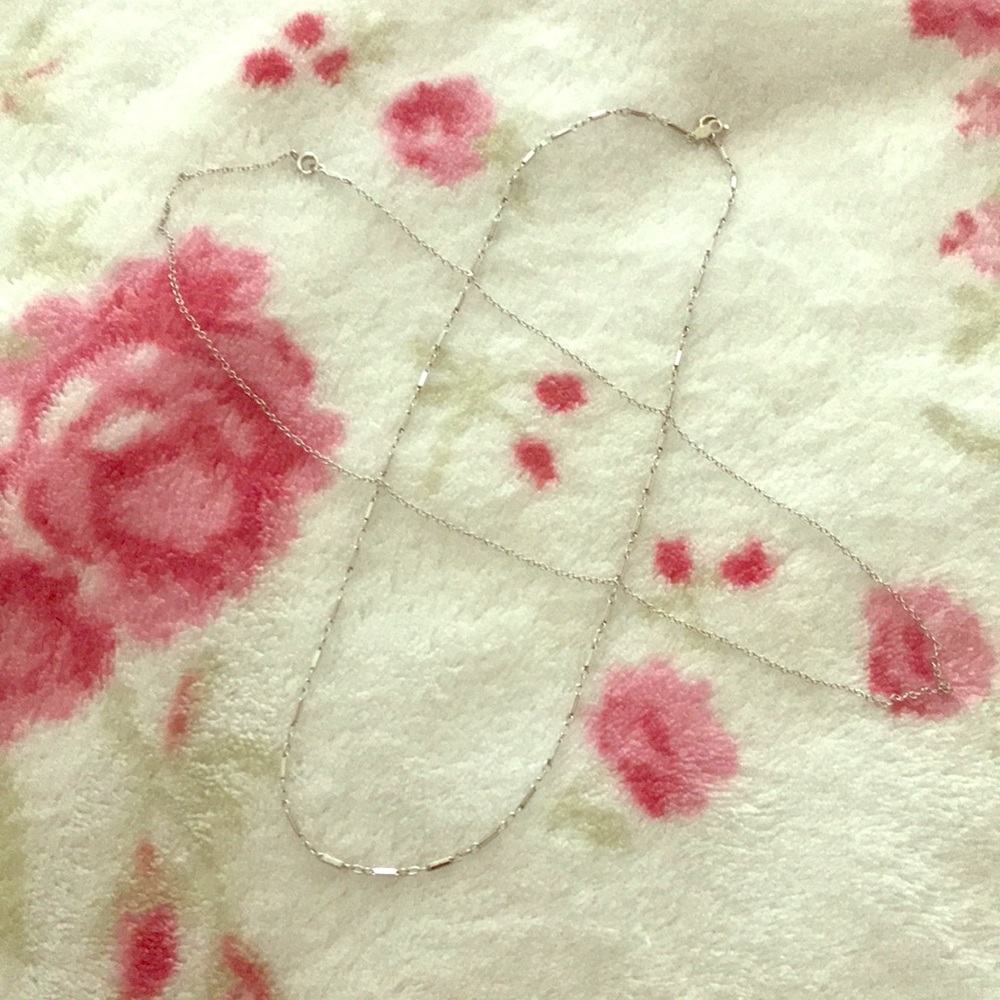 2 white gold 14 or chains or necklace